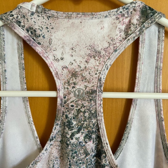 Lululemon Tank Top (Size 4) - Picture 3 of 3